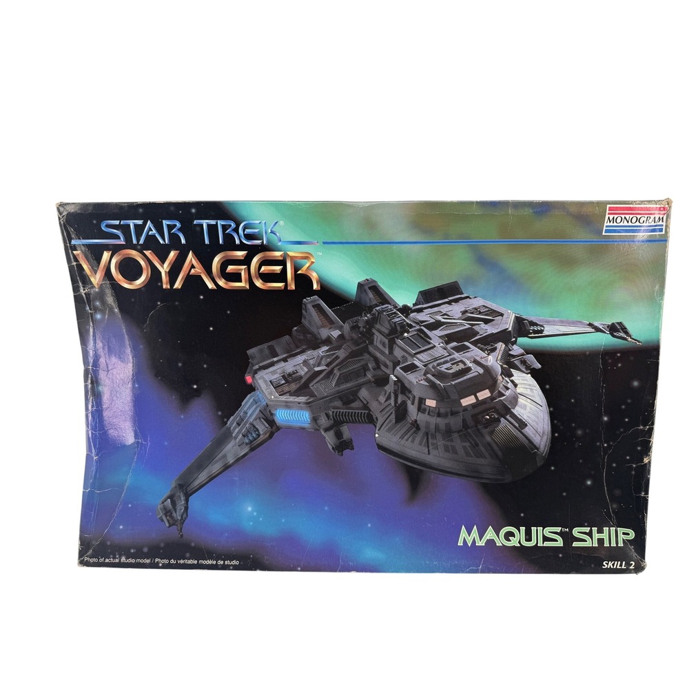 Monogram Star Trek Voyager Maquis Ship Model Kit 1995 Plastic Gray Sci-Fi Retro